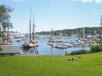 Downtown Camden and Camden Harbor is 3 miles from the cottage with shopping, dining, and sightseeing